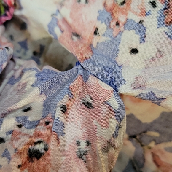 Floral cover up - Picture 5 of 7